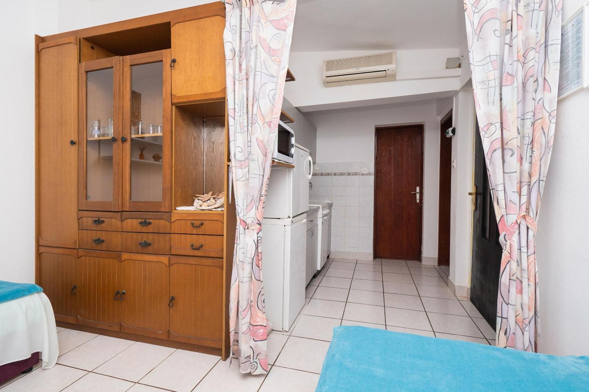 Apartments Stefani Vir Extérieur photo