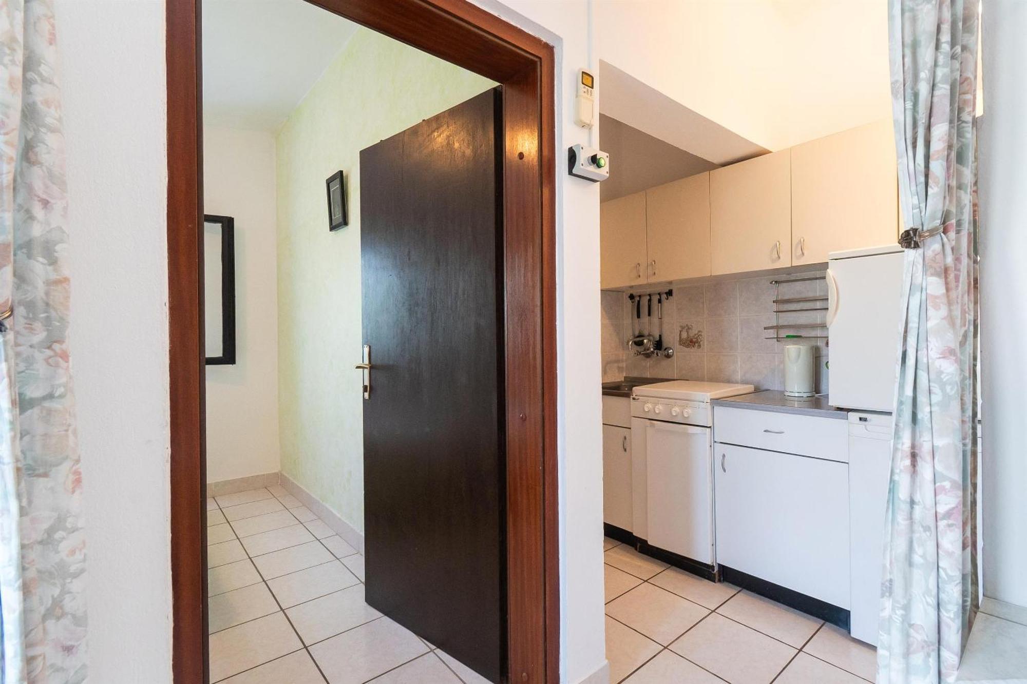 Apartments Stefani Vir Extérieur photo